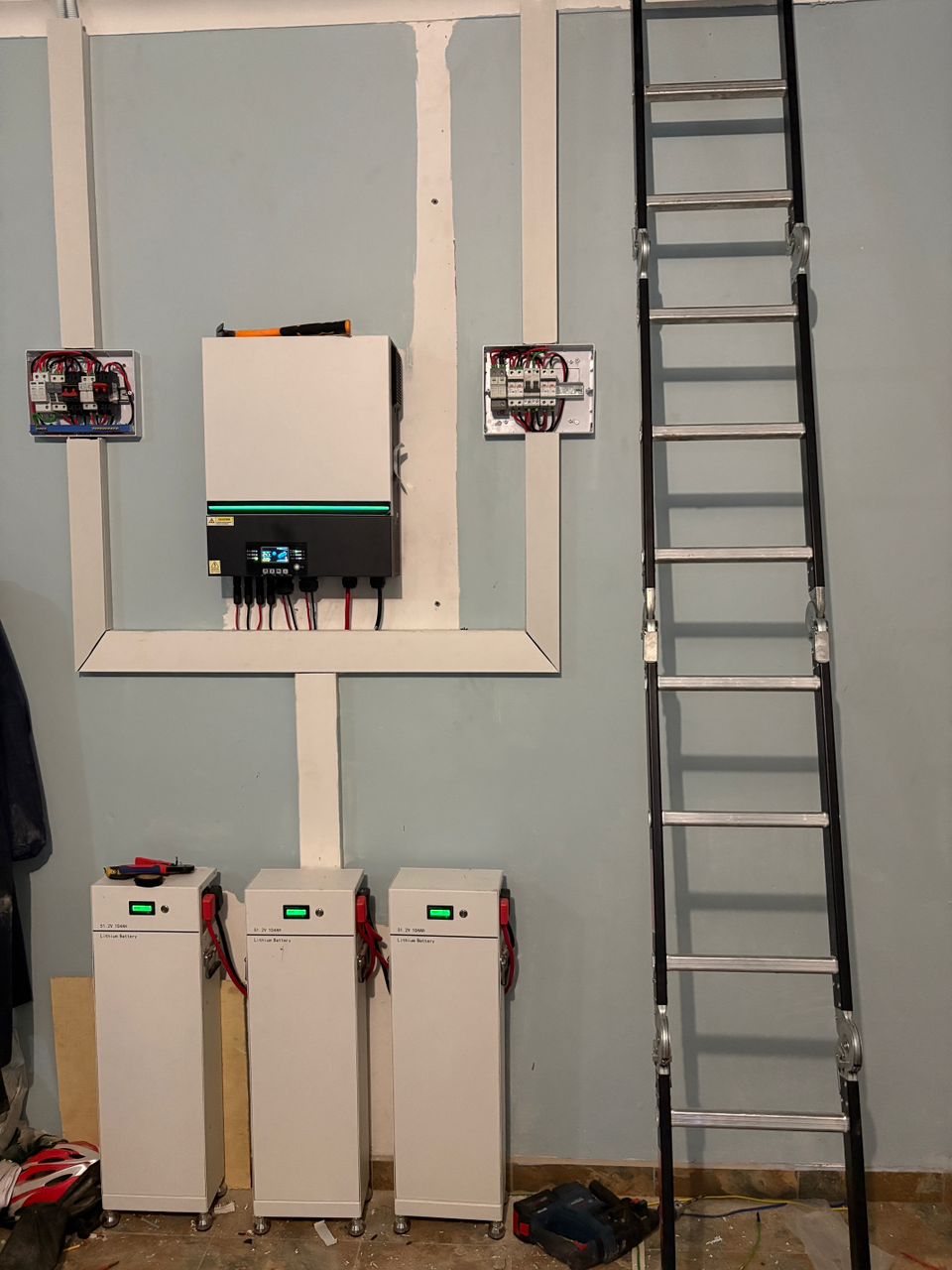 Off-grid battery bank setup